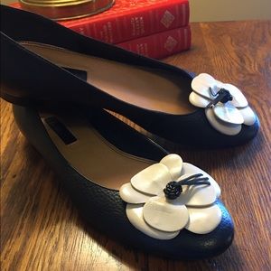 Unisa Black and Cream Shoes